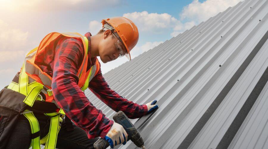 Expert new roof installation services in Farmington, IL